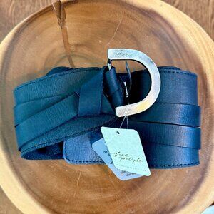 🌸Free People Waltz Waist Belt Black NWT🌸